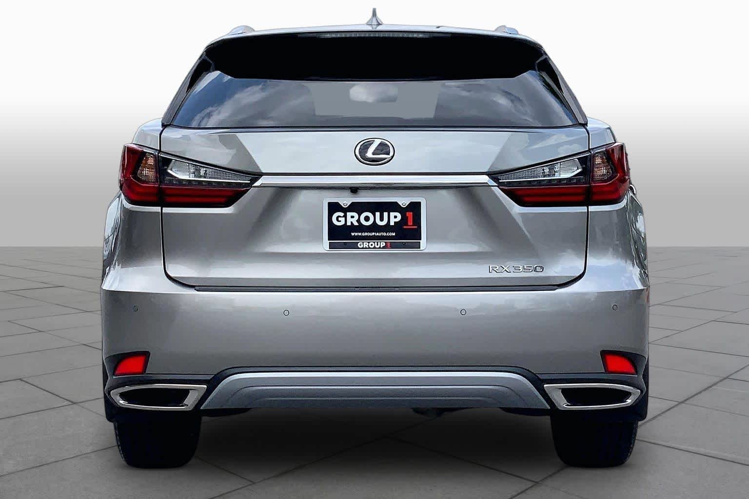 Used 2022 Atomic Silver Lexus  image 5