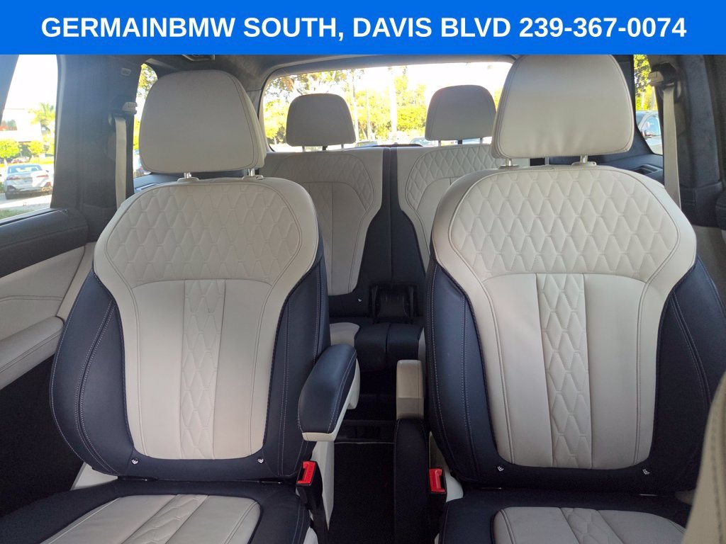 Used 2022 White Metallic BMW M50i image 45