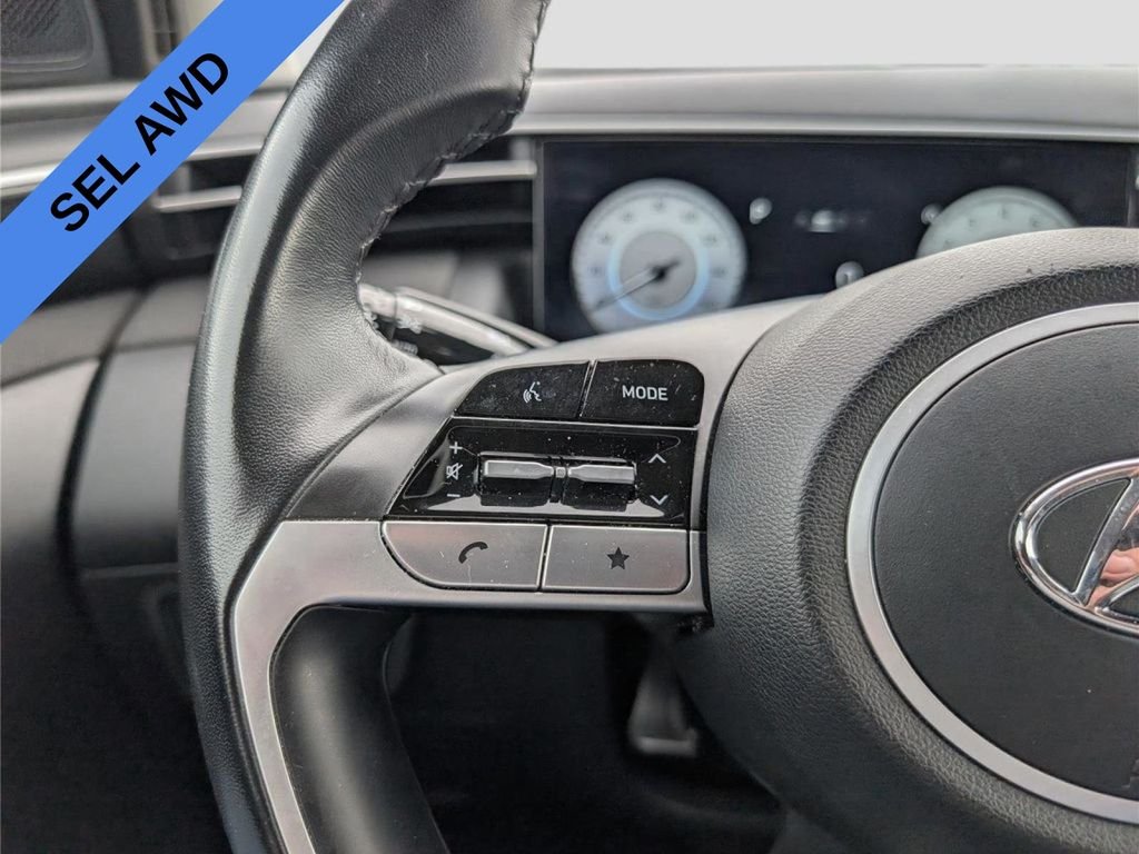 Used 2023 White Hyundai SEL image 24