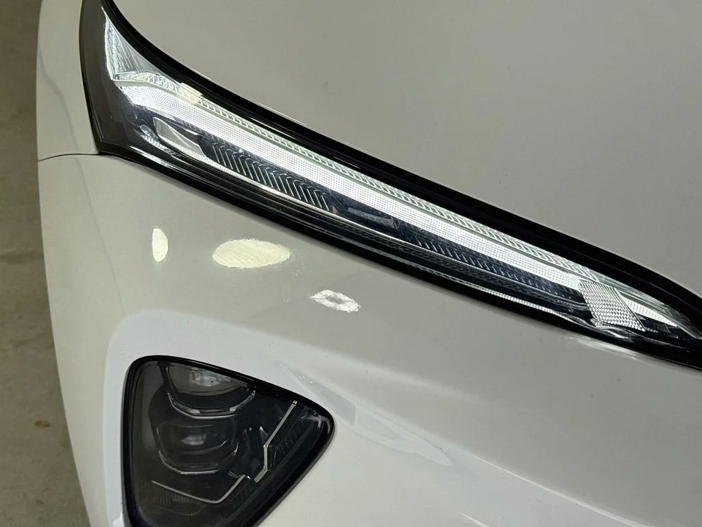 Used 2025 Summit White Buick Sport Touring image 37