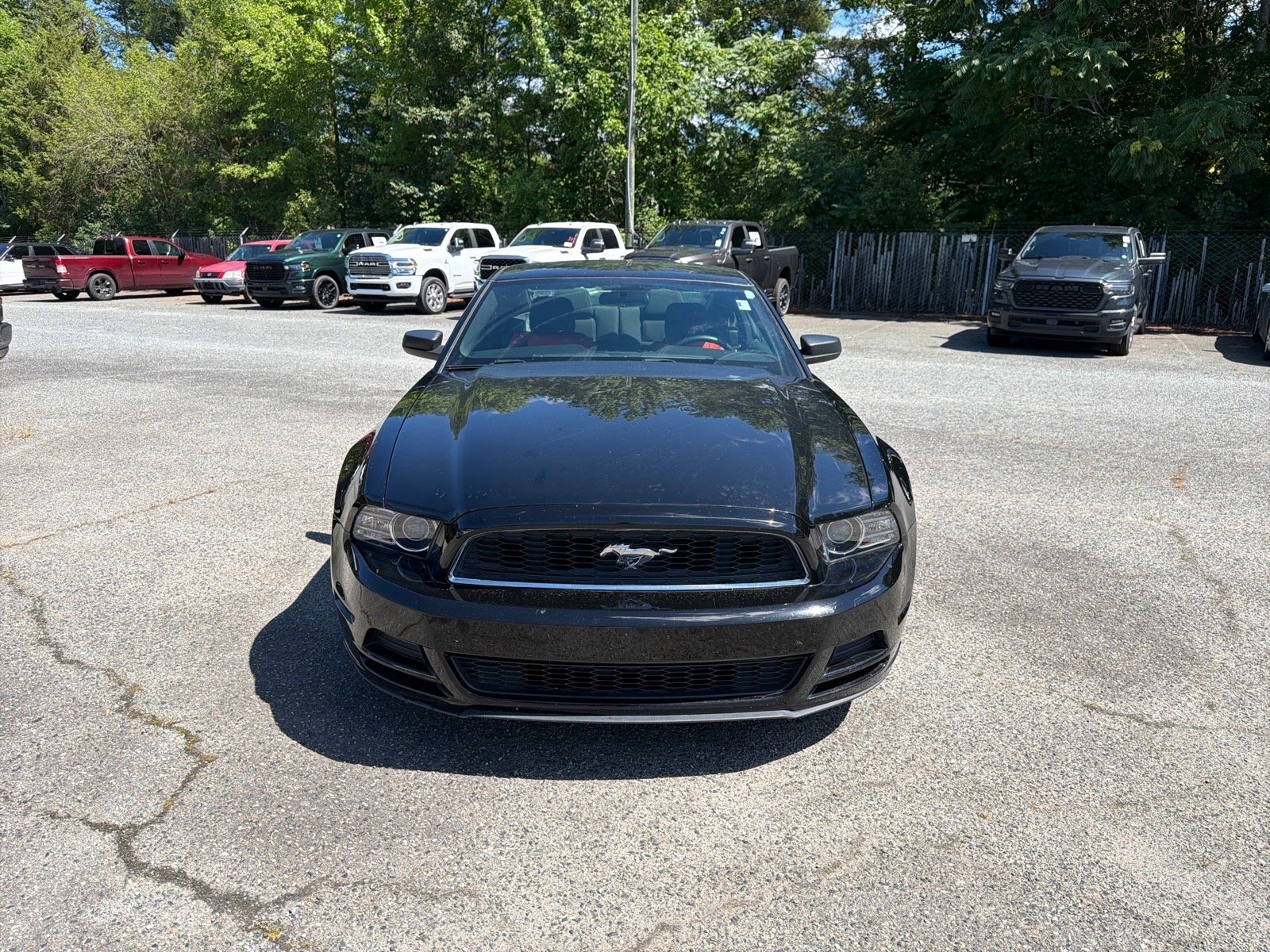 Used 2013 Black Ford V6 image 2