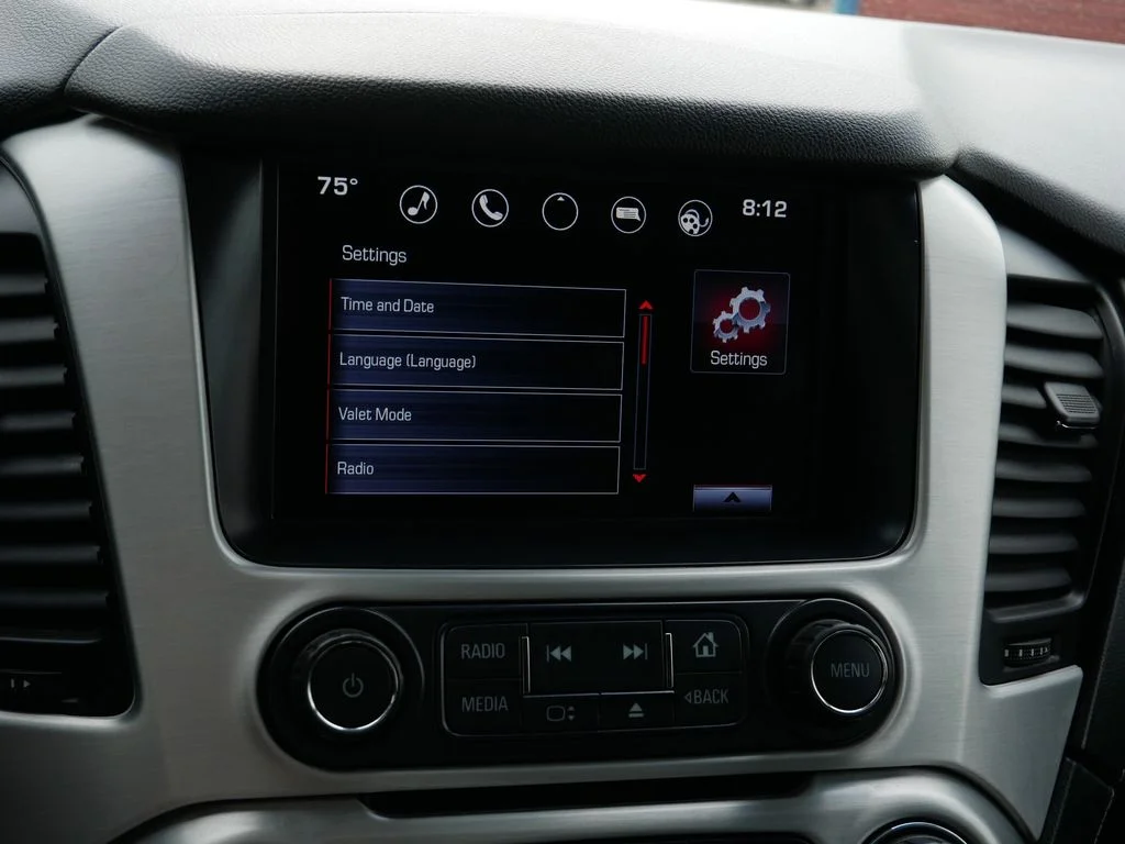 Used 2016 Black GMC SLT image 26