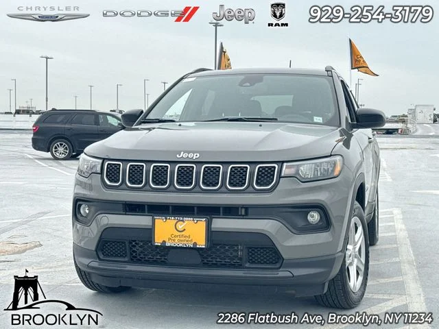 2023 Jeep Compass Latitude 4X4's photo
