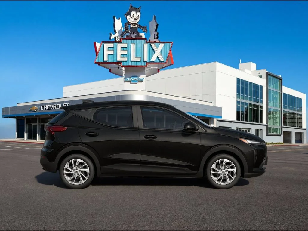 New 2027 Mosaic Black Metallic Chevrolet LT image 2