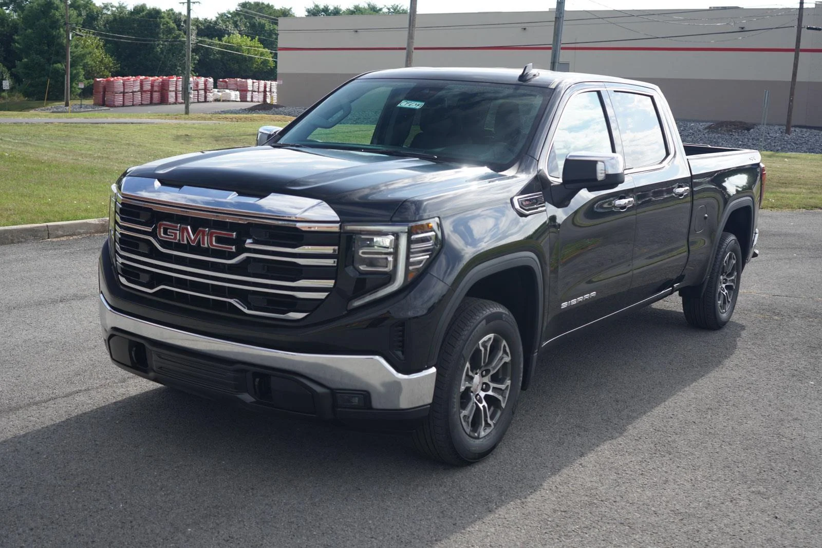 2026 GMC Sierra 1500 SLT - Photo 9