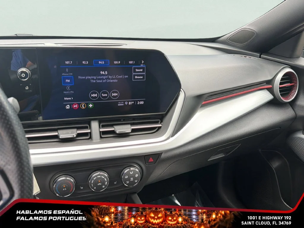 Used 2024 Sterling Gray Metallic Chevrolet 1RS image 19