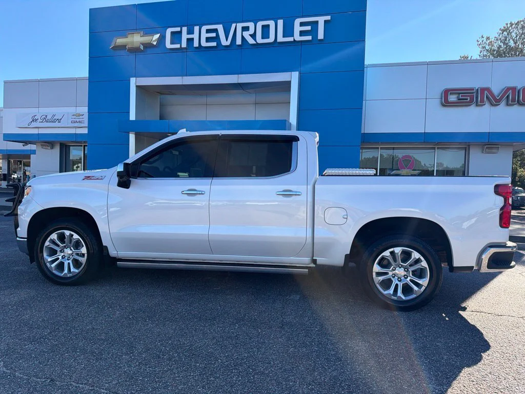 Used 2024 Iridescent Pearl Tricoat Chevrolet LTZ image 2