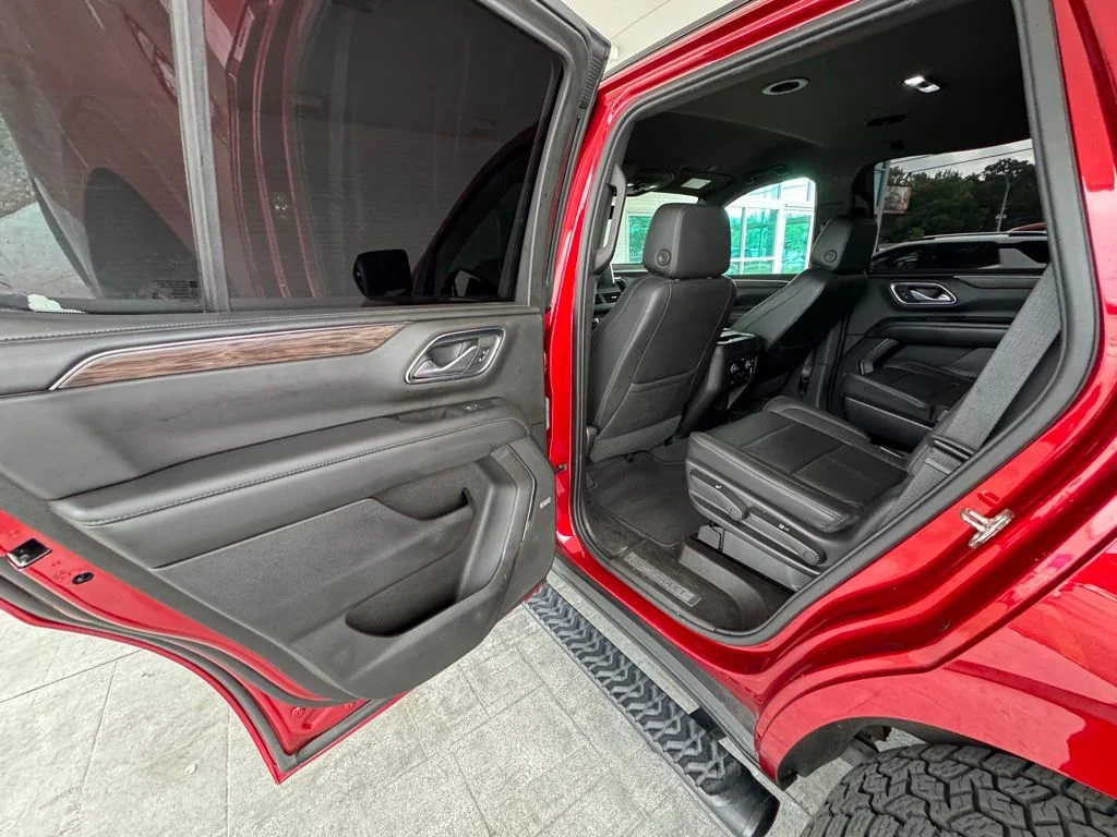 Used 2021 Red Chevrolet Z71 image 20