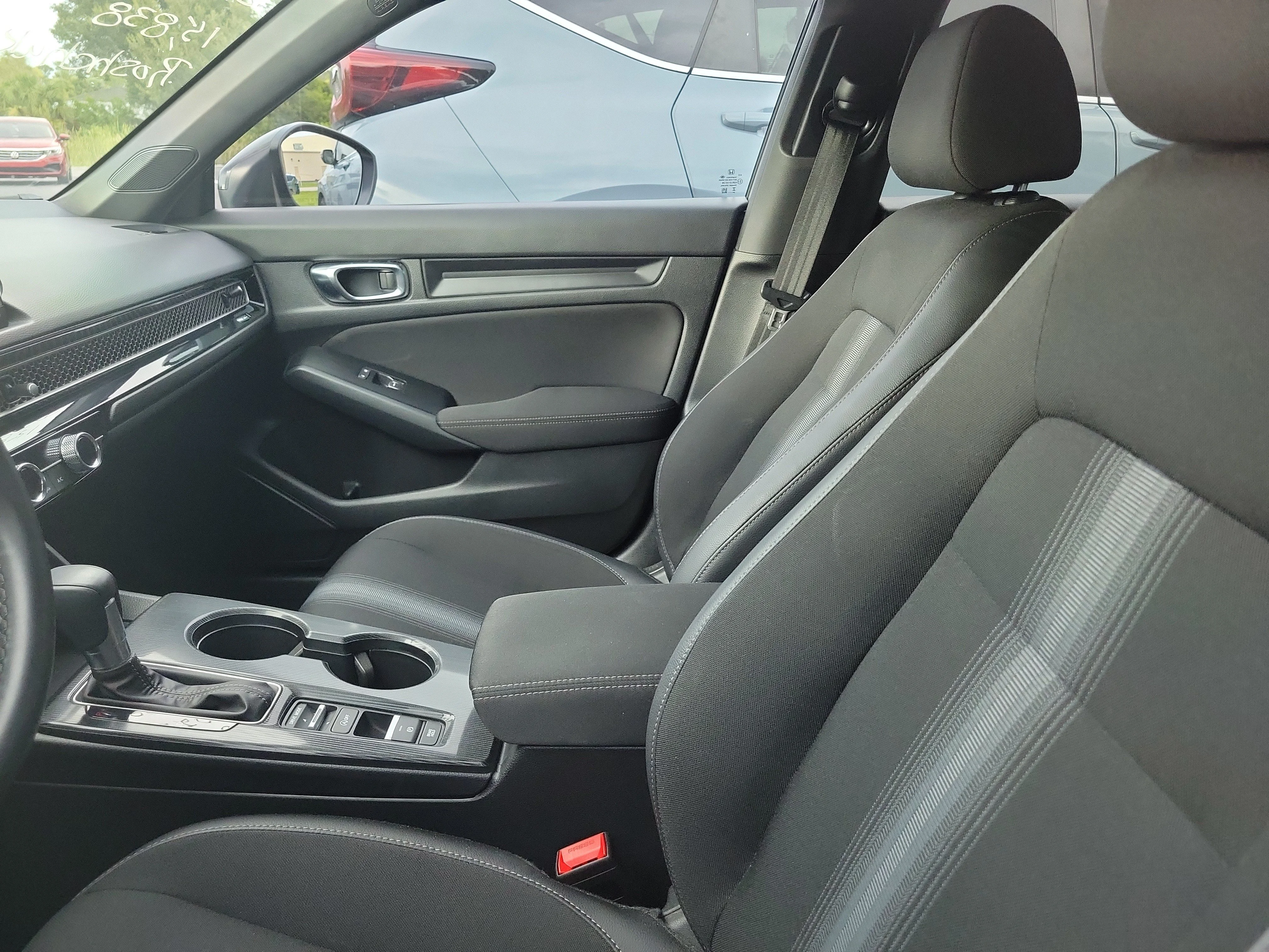 2025 Honda Civic Sport - Photo 13