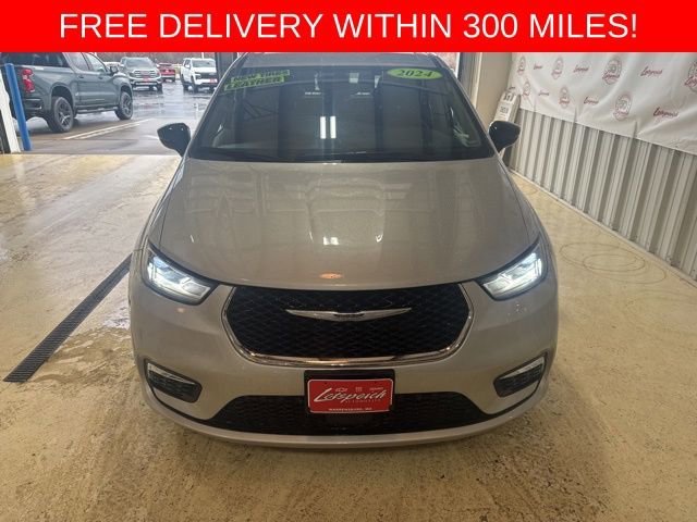 2024 Chrysler Pacifica Touring L - Photo 25