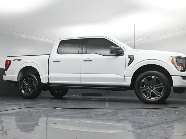 Certified Used 2023 Oxford White Ford XLT image 37