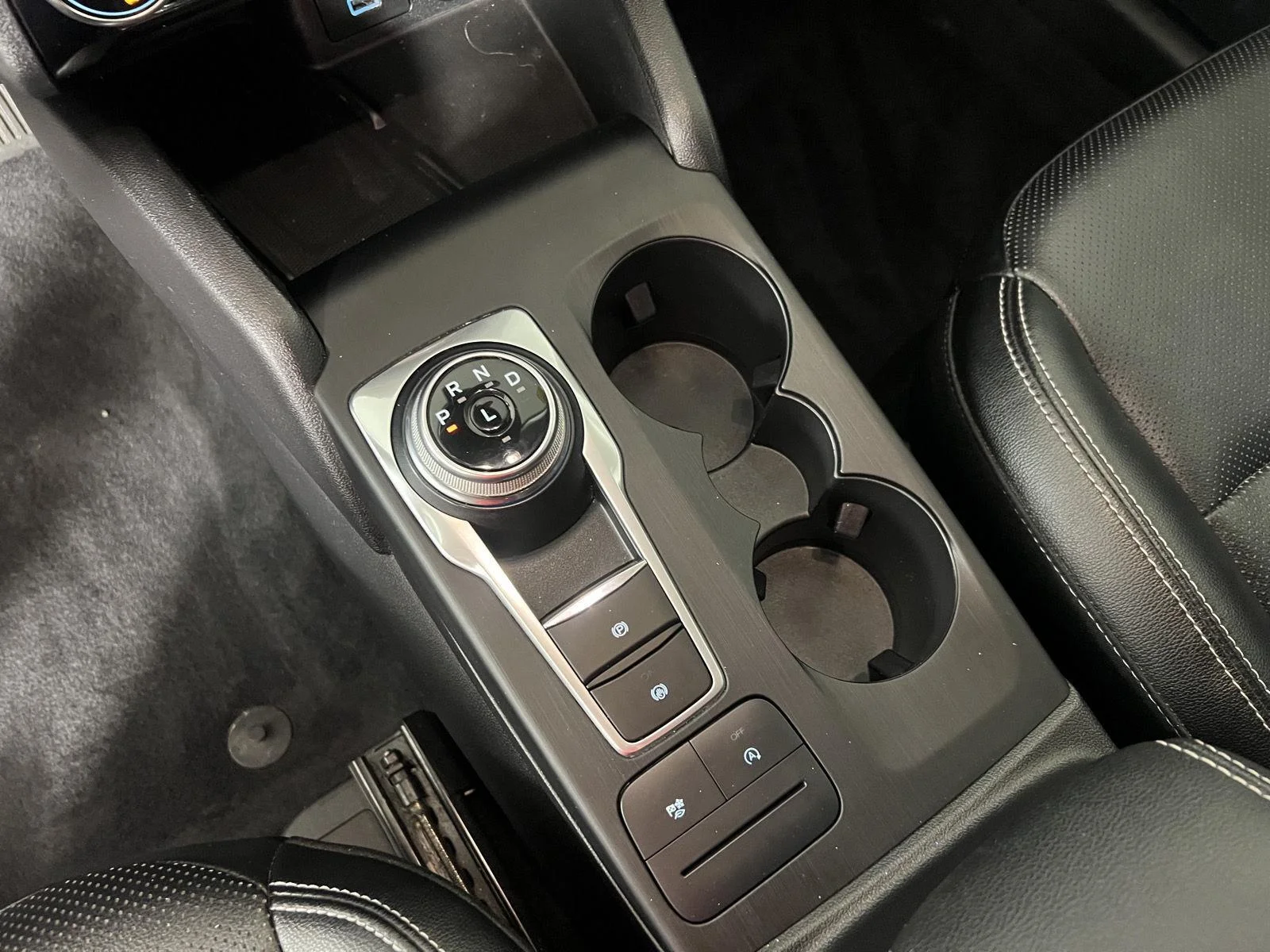 Used 2022 Carbonized Gray Ford SEL image 19
