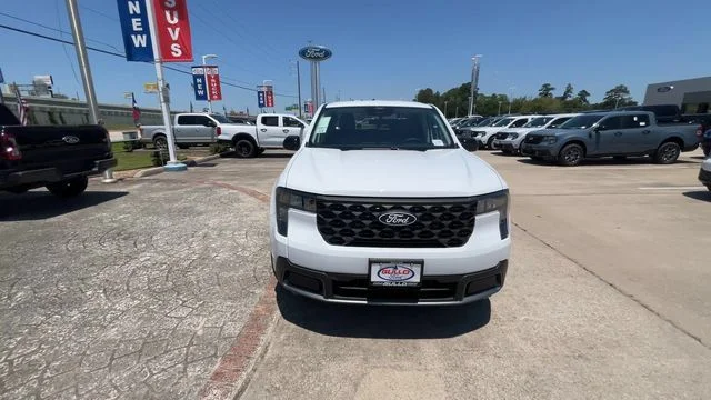 New 2026 Oxford White Ford XLT image 3