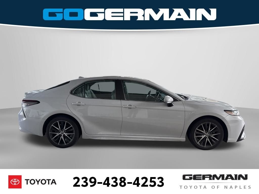 Used 2023 White Toyota SE image 10