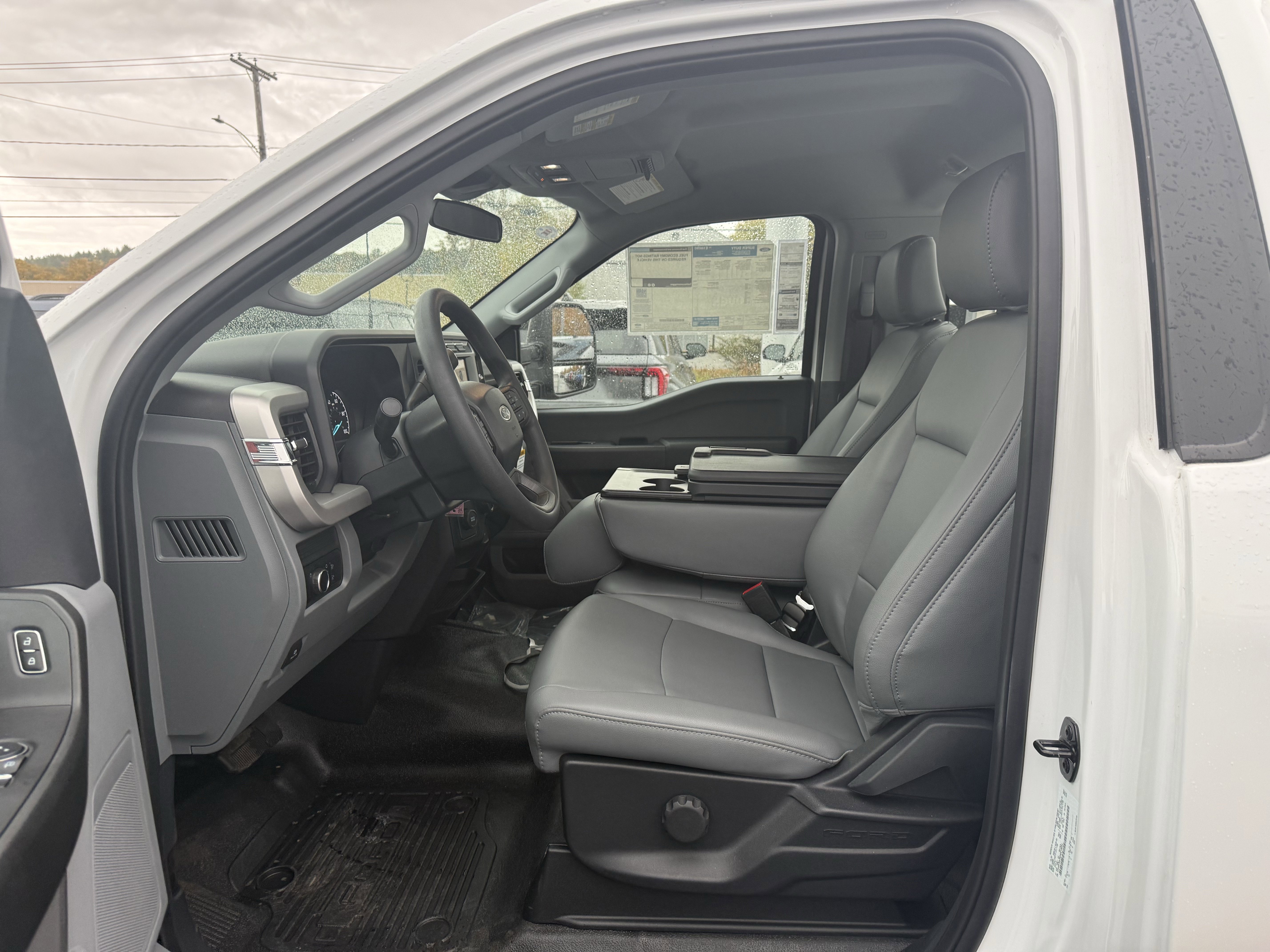 New 2023 Oxford White Ford XL image 9
