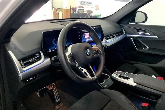 Used 2023 Alpine White BMW xDrive28i image 7