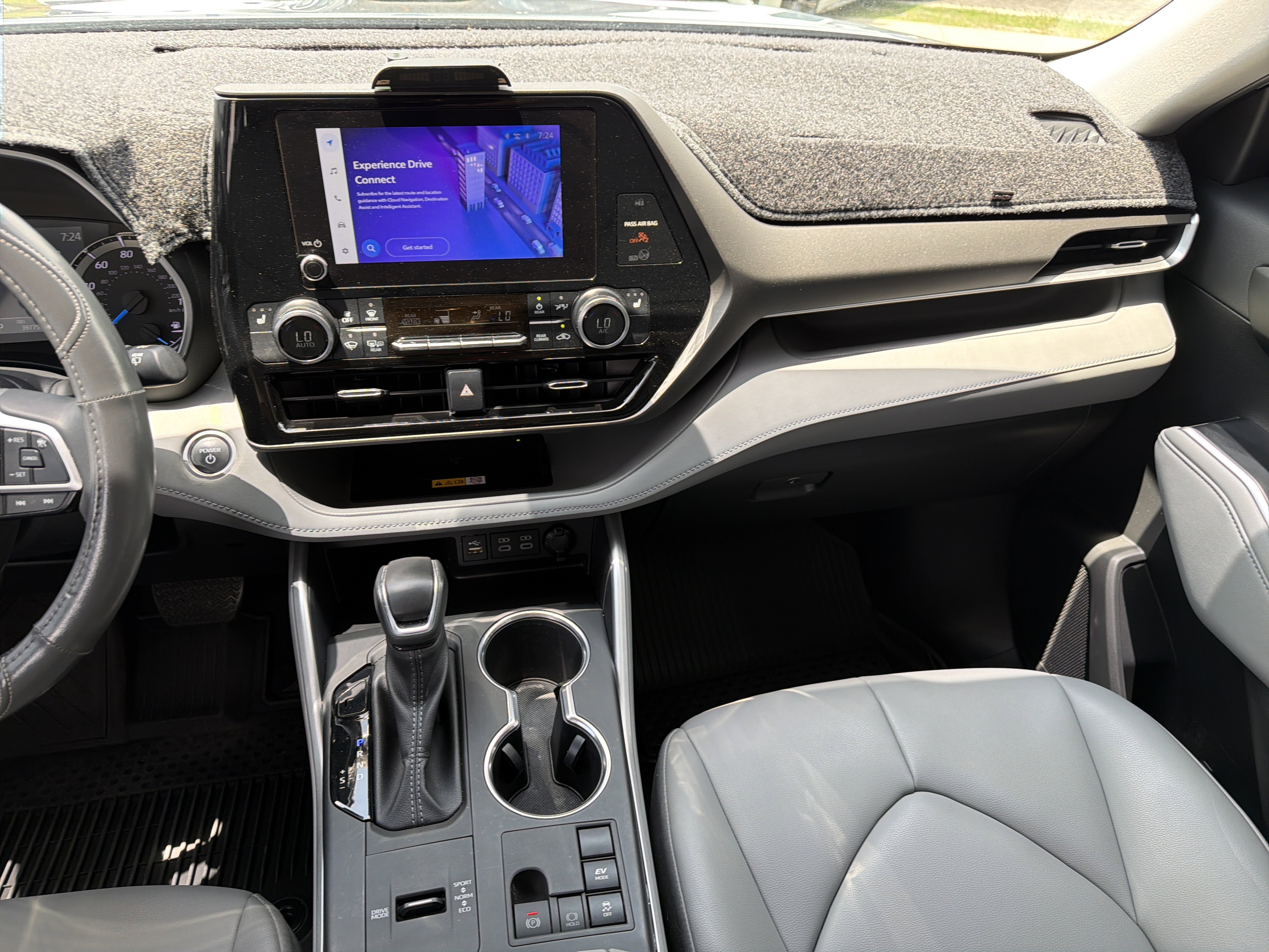 Used 2024 Moon Dust Toyota XLE image 16