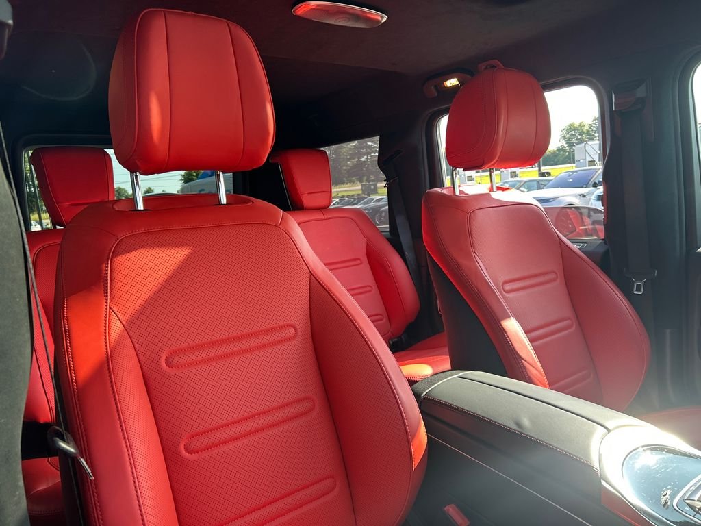 Certified Used 2025  Mercedes-Benz G 550 image 28