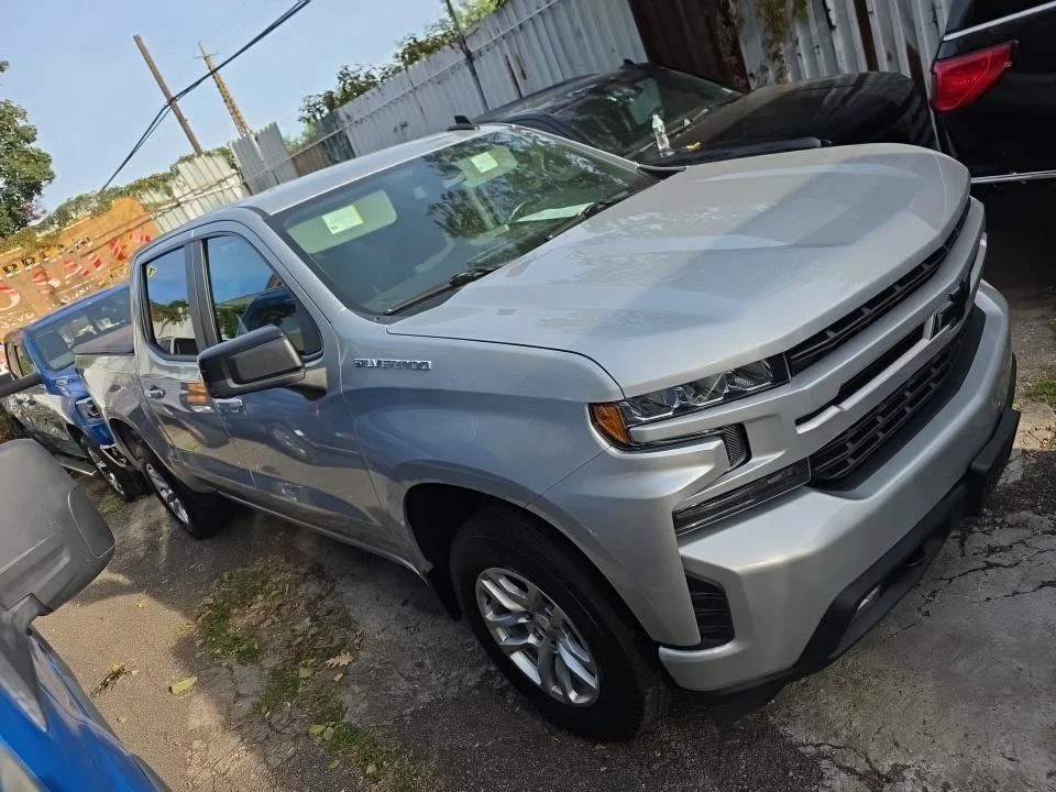 Used 2019 Silver Chevrolet RST image 1
