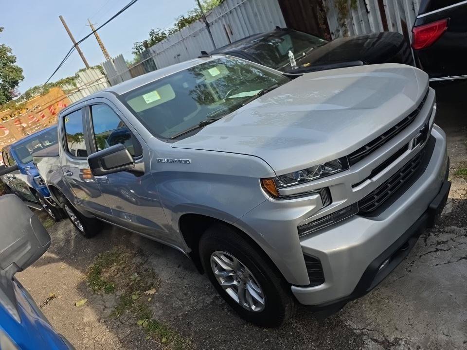 Used 2019 Silver Chevrolet RST image 1