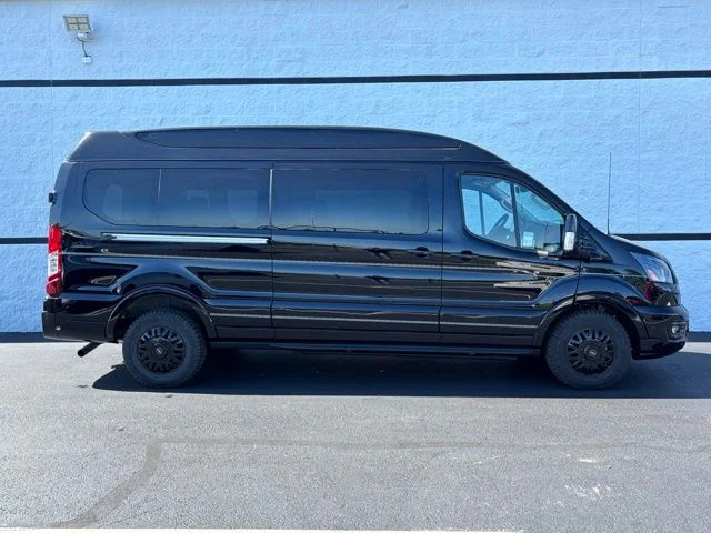 New 2026 Black Ford Explorer Limited SE image 6