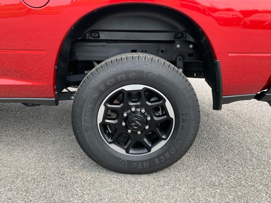 New 2026 Molten Red Pearl-Coat Exterior Paint RAM Laramie image 10