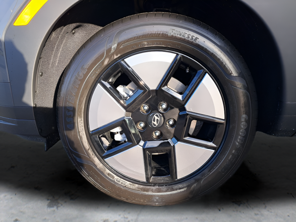 New 2026 Gray Hyundai SEL image 28