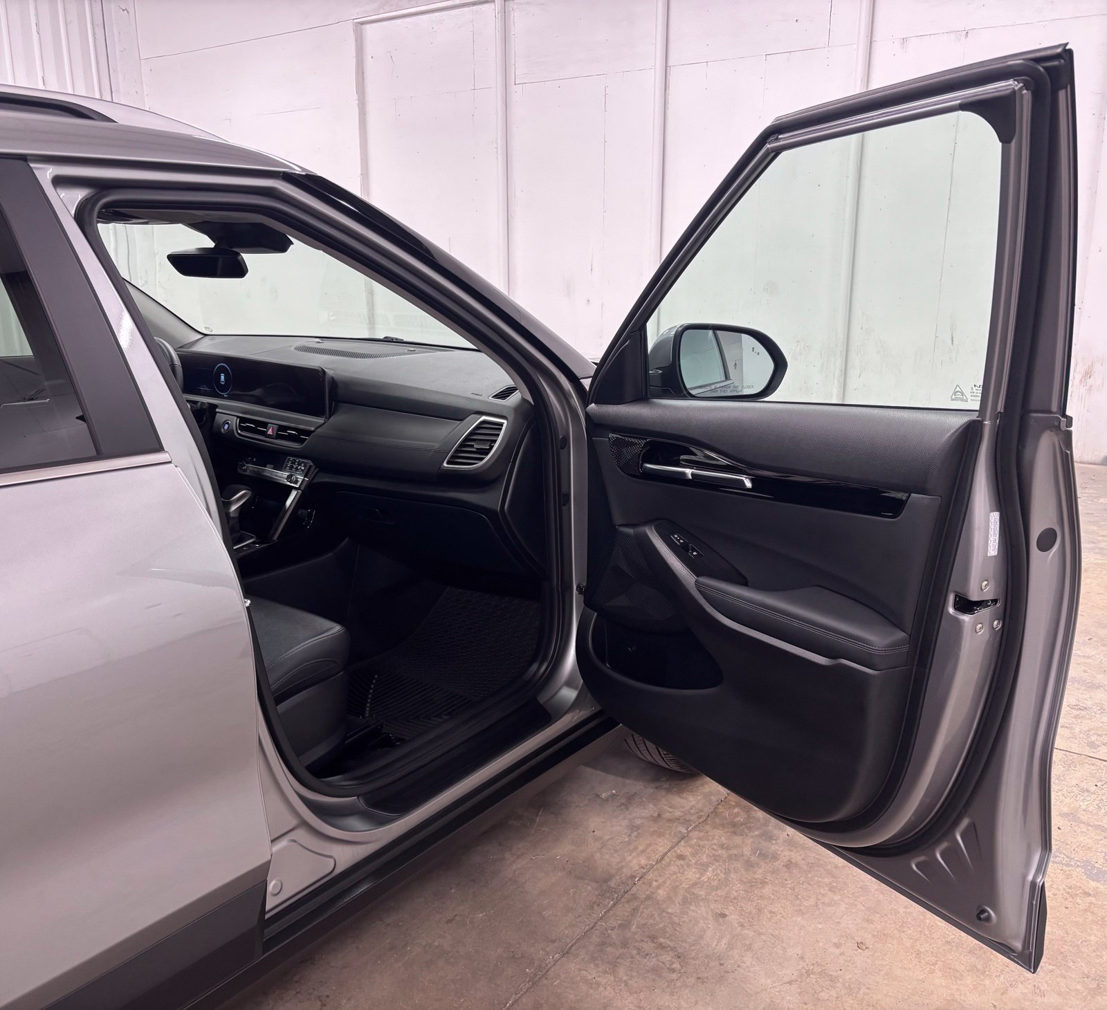 Used 2026 Gray Kia EX image 17