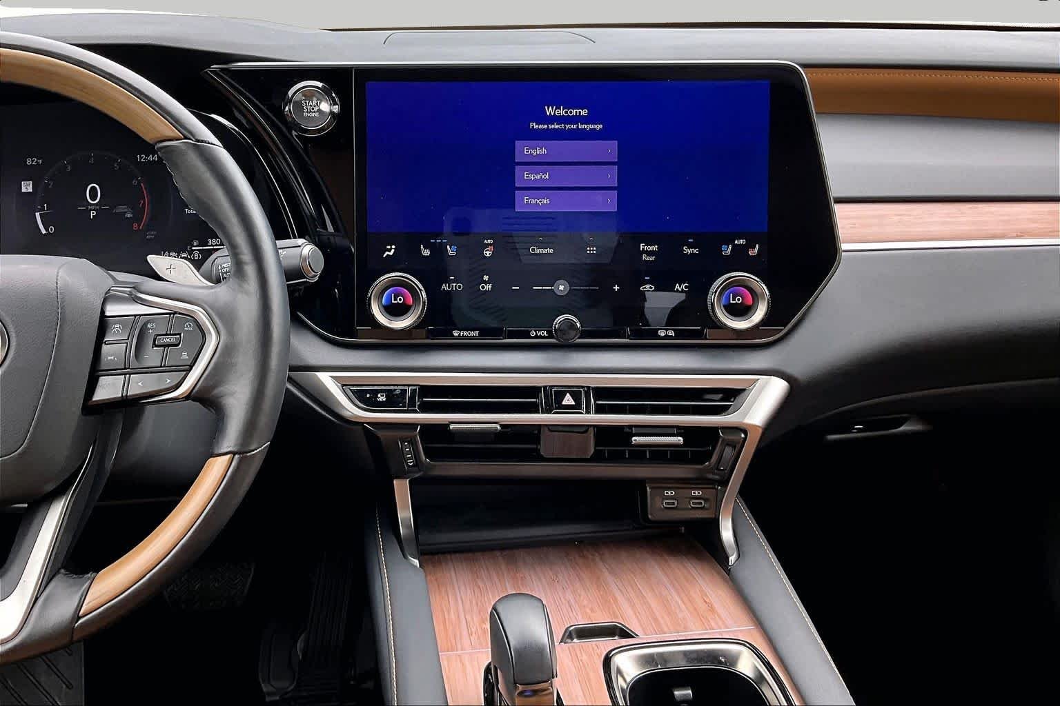 Used 2025 Nori Green Pearl Lexus Premium image 7