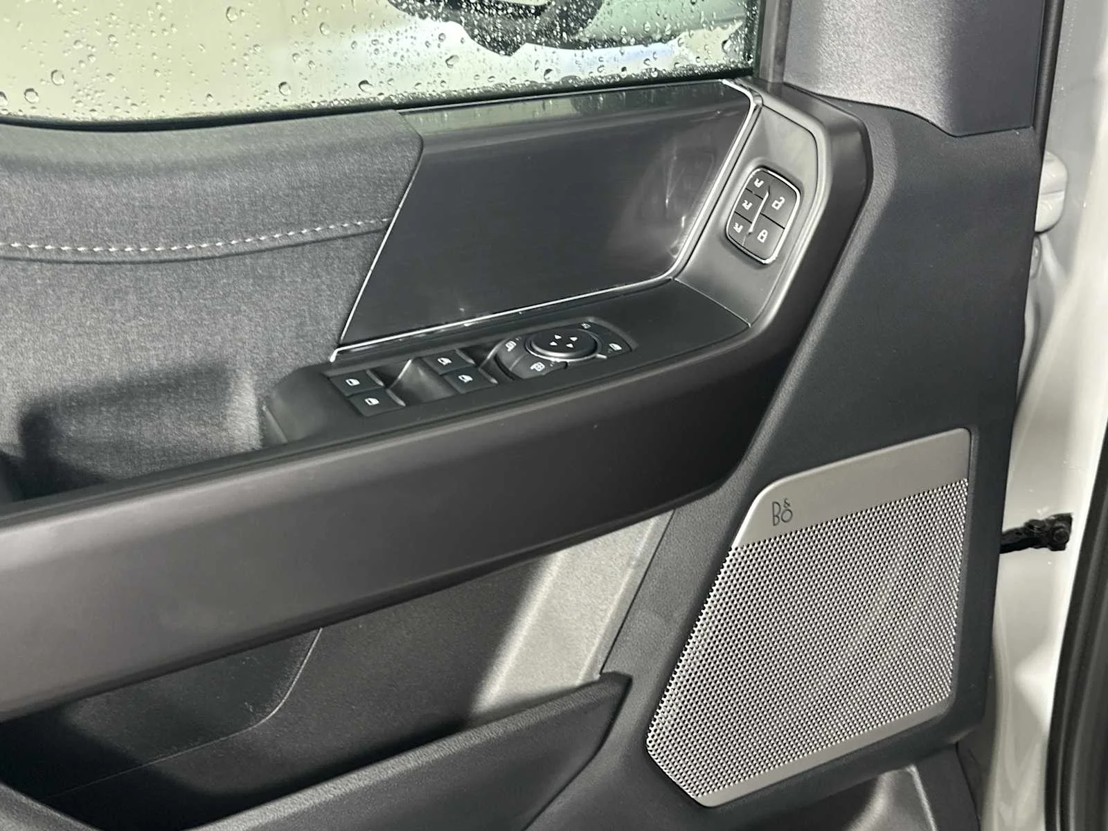 New 2026 Avalanche Gray Ford LARIAT image 11