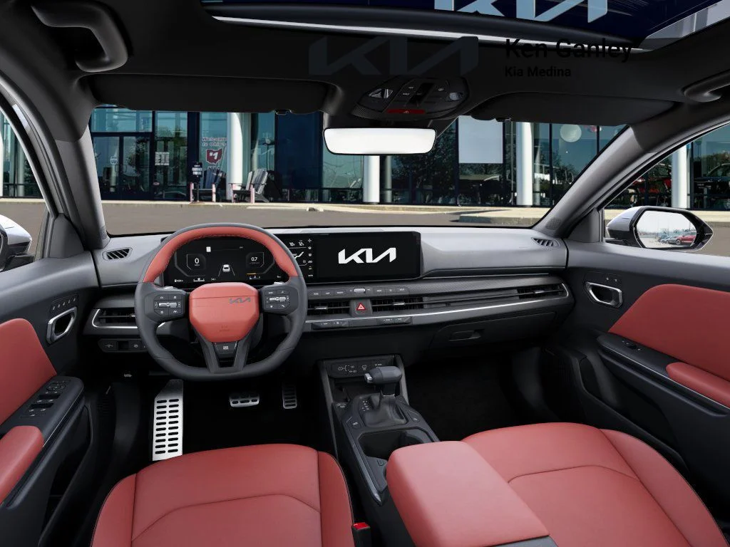 2025 Kia K4 GT-Line Turbo - Photo 14