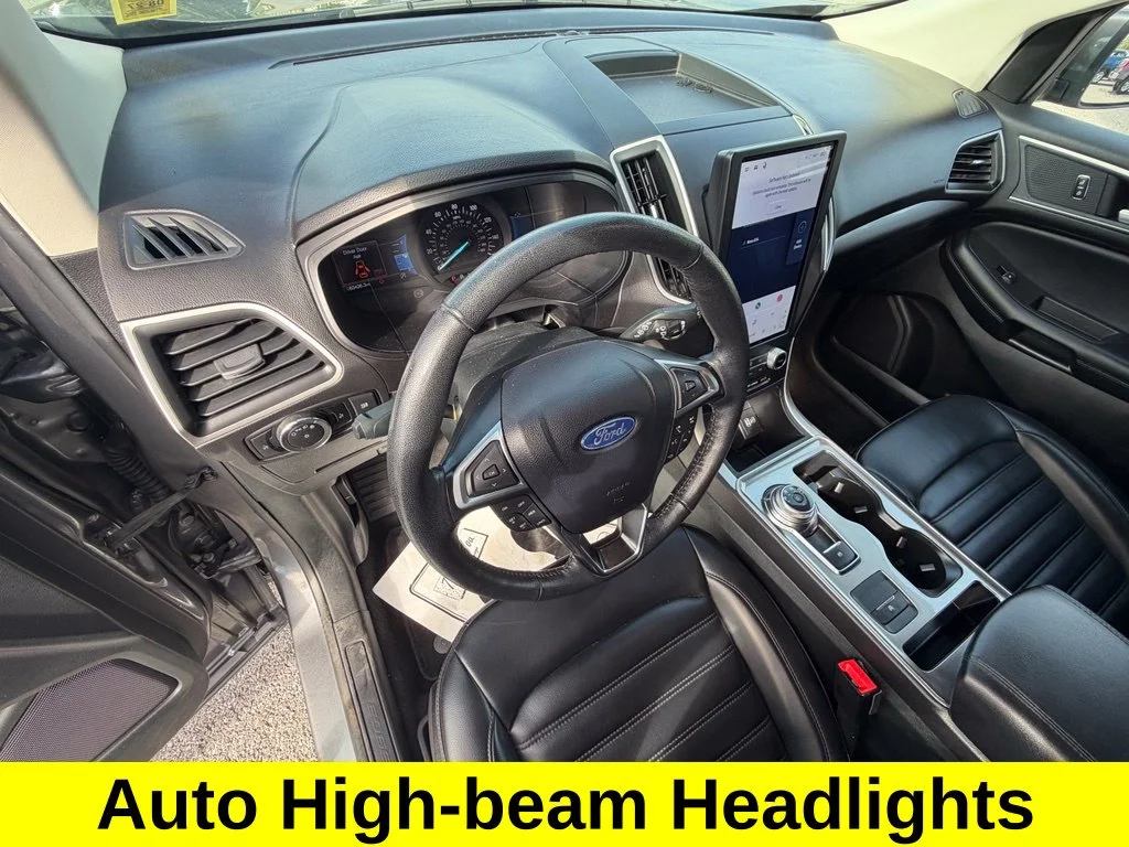 Used 2024 Gray Ford SEL image 12
