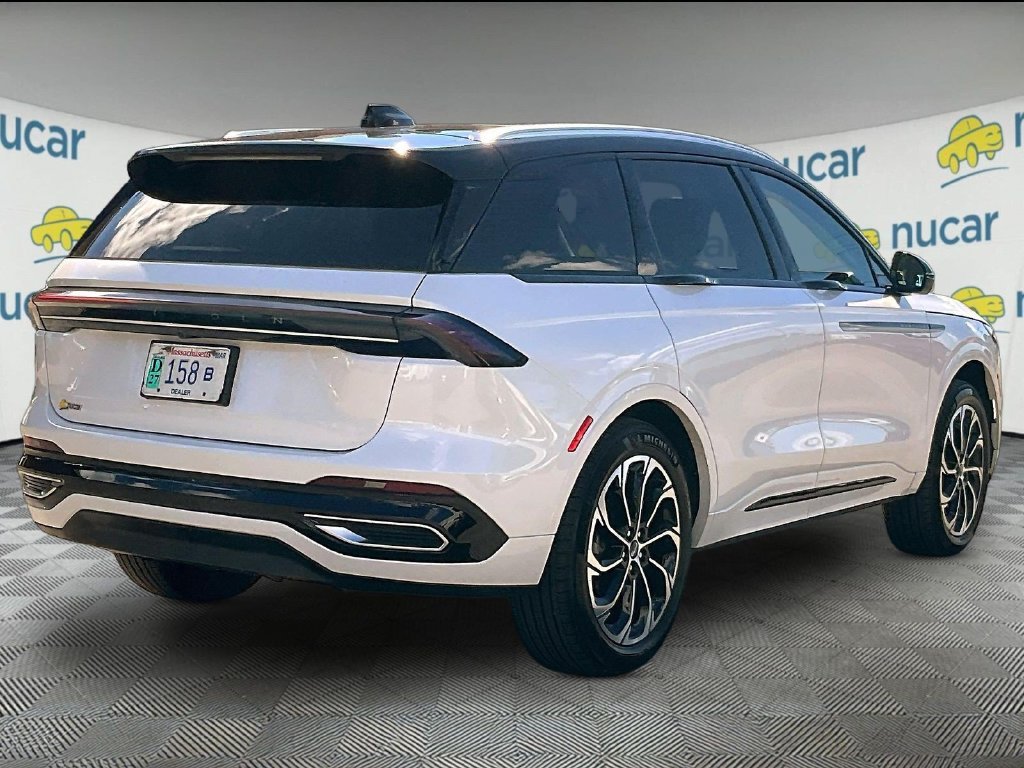 Used 2025 White Lincoln Reserve image 6