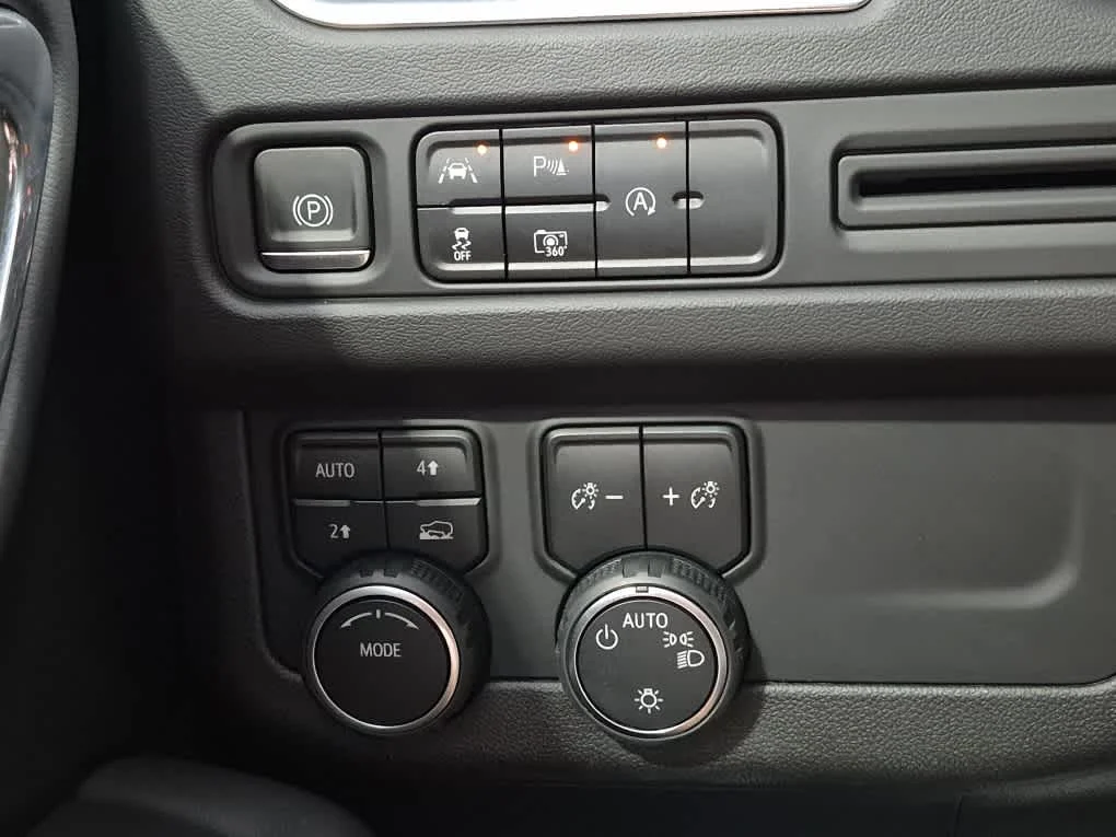 Used 2023 Black Chevrolet RST image 19
