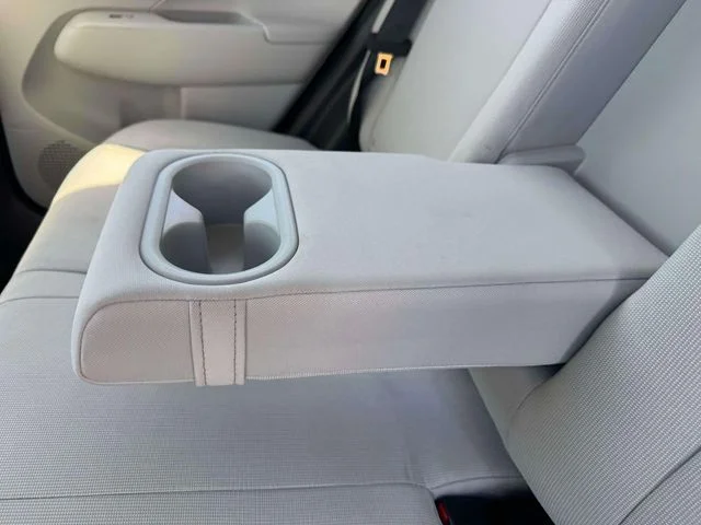 Used 2025 White Hyundai SEL image 16