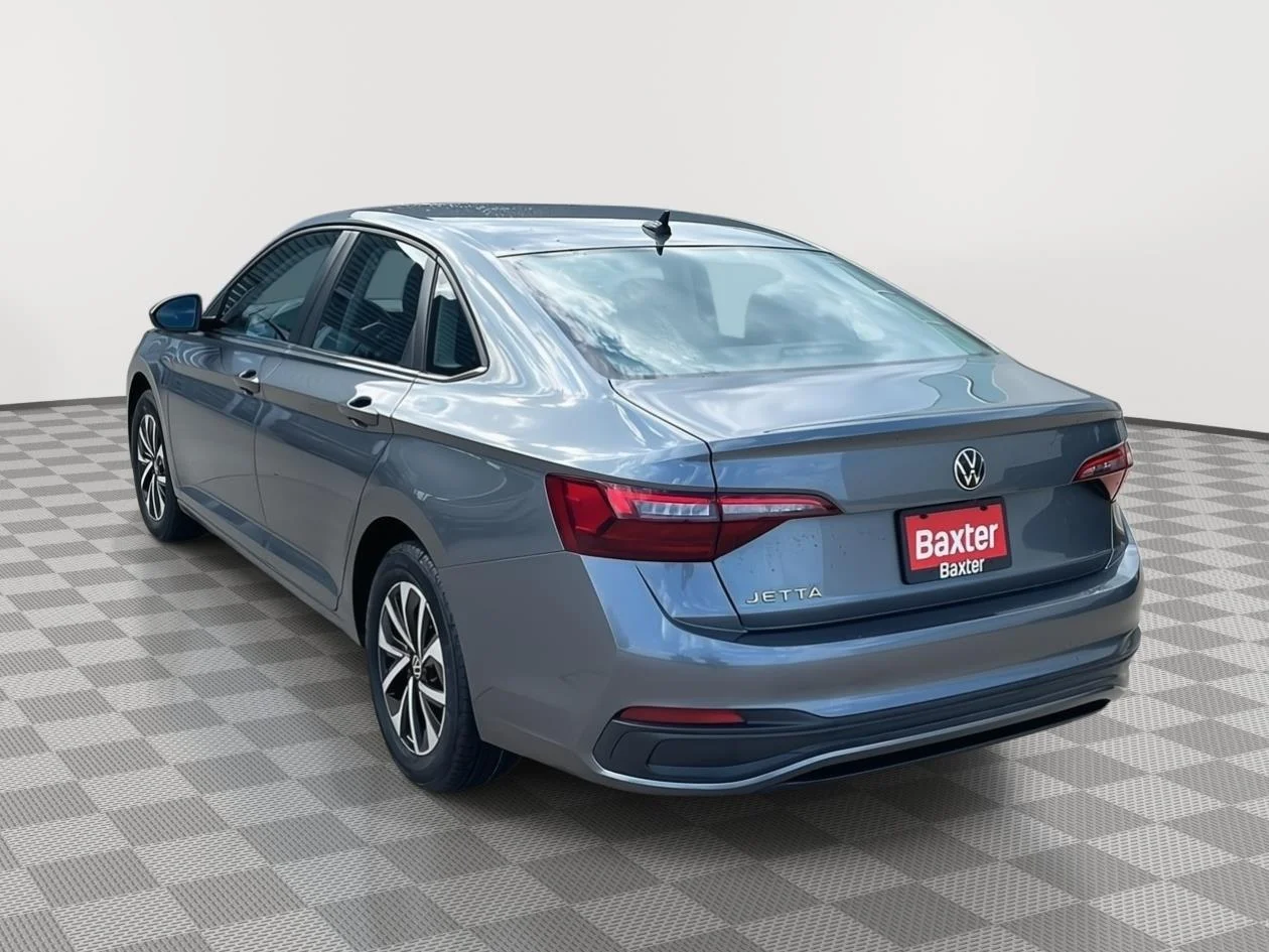 Used 2022 Platinum Gray Metallic Volkswagen S image 11