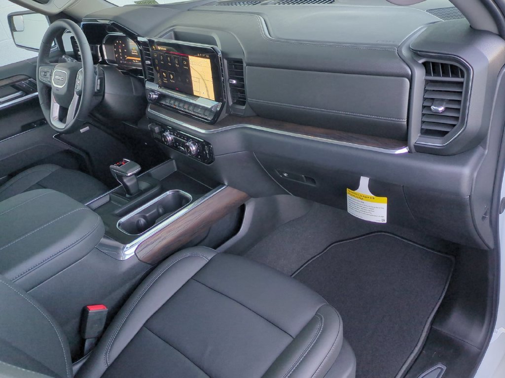 New 2026 Summit White GMC SLT image 31