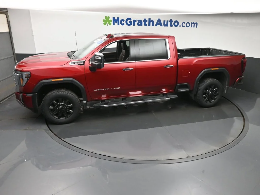 Used 2024 Red GMC Denali image 25