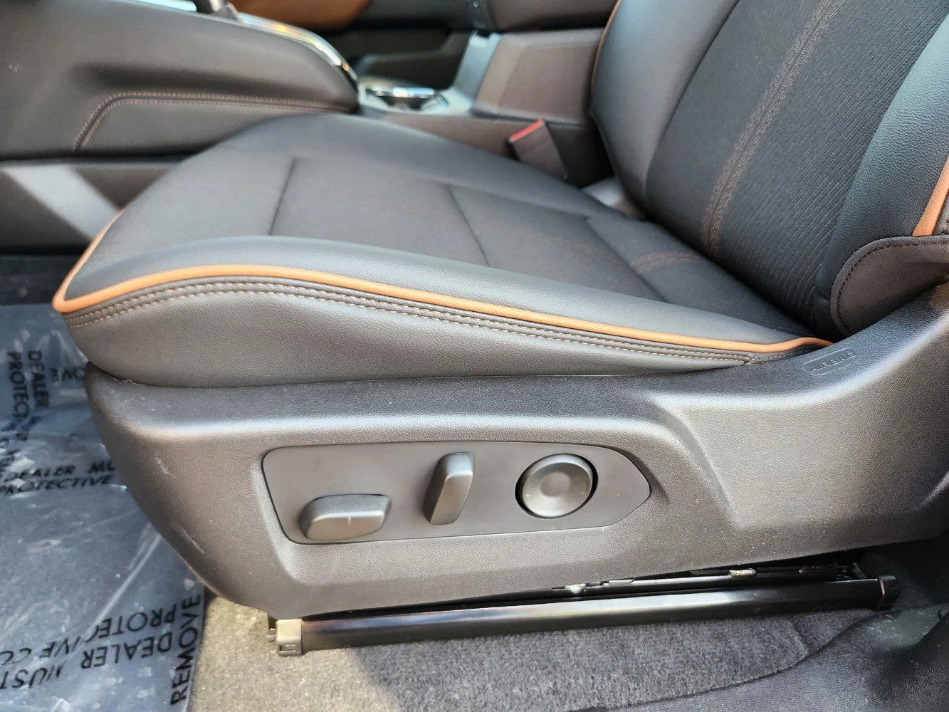 2026 GMC Canyon AT4 - Photo 16