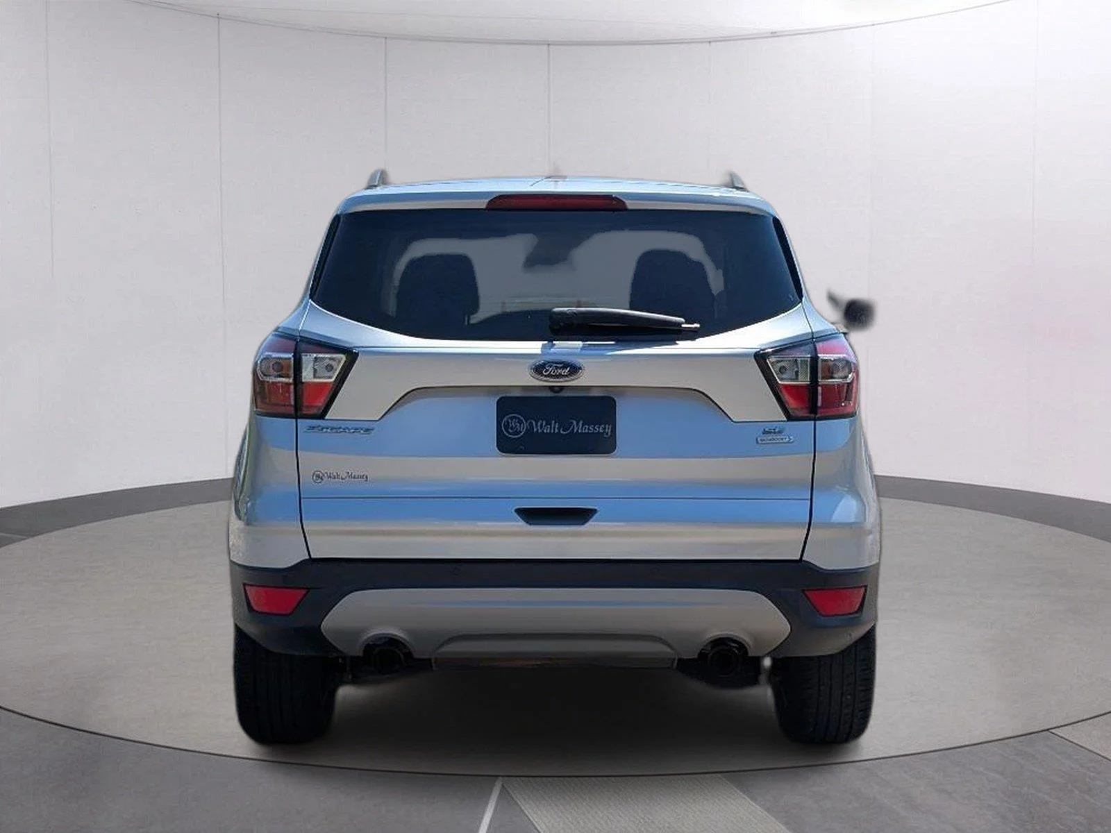 Used 2017 Ingot Silver Ford SE image 4