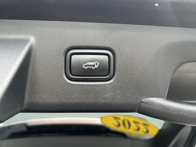Used 2022 Gray Hyundai Limited image 16
