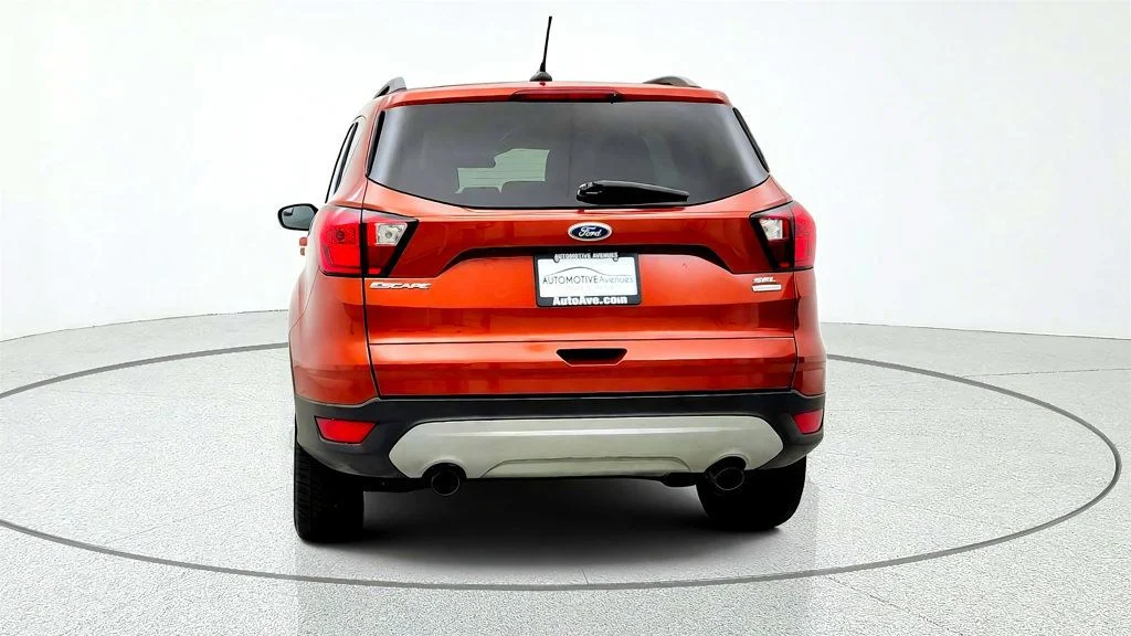 Used 2019 Sedona Orange Metallic Ford SEL FWD image 6