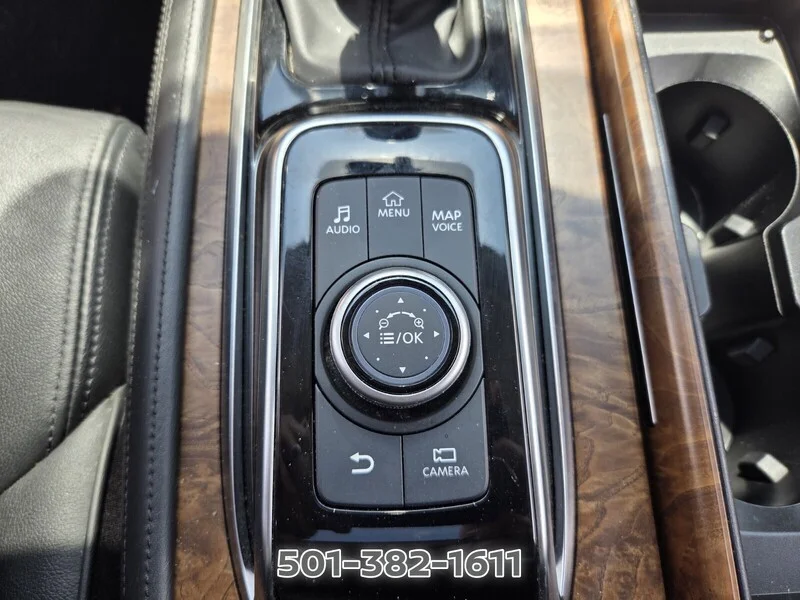 Used 2024 Blue Pearl NISSAN 4X2 SL image 25