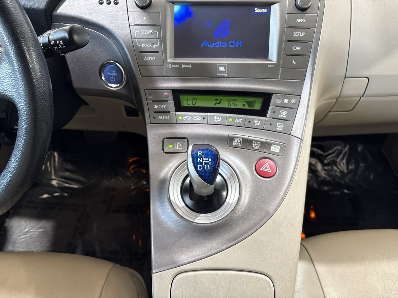 Used 2015 Pearl Toyota Four image 20