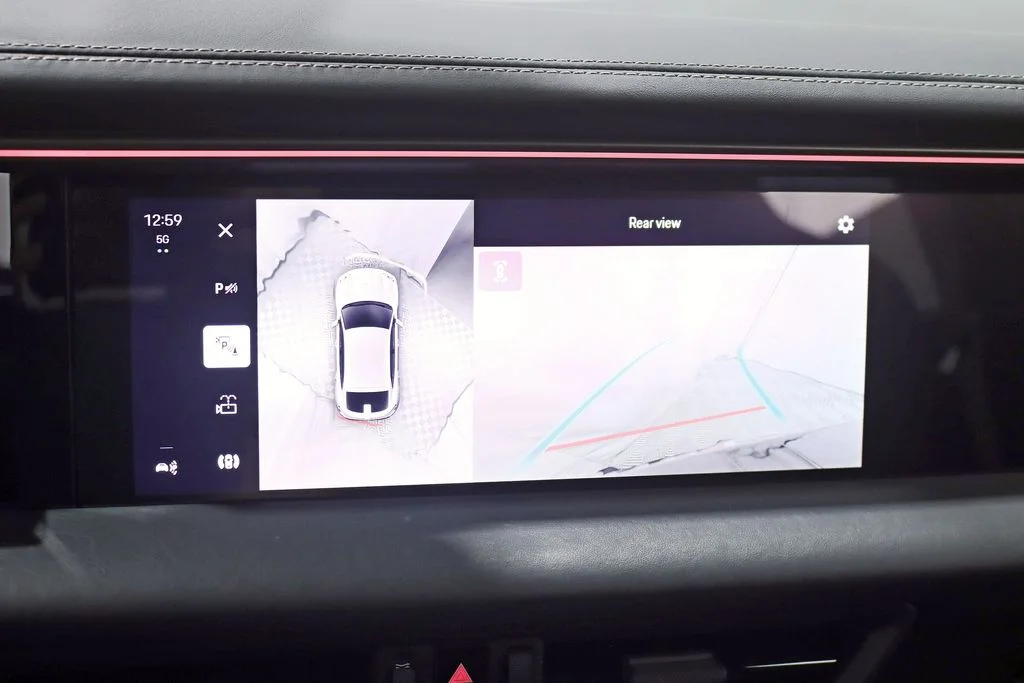 2025 Porsche Macan Electric Turbo
