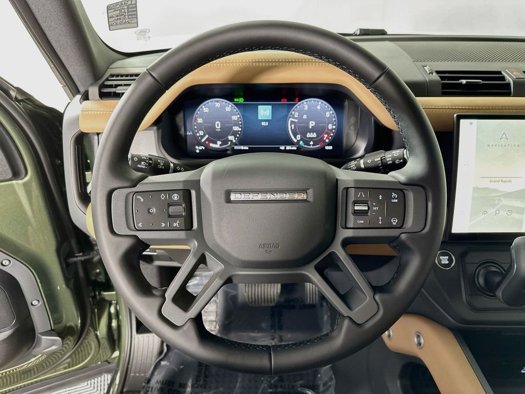 New 2026 Woolstone Green LAND ROVER X-Dynamic SE image 12