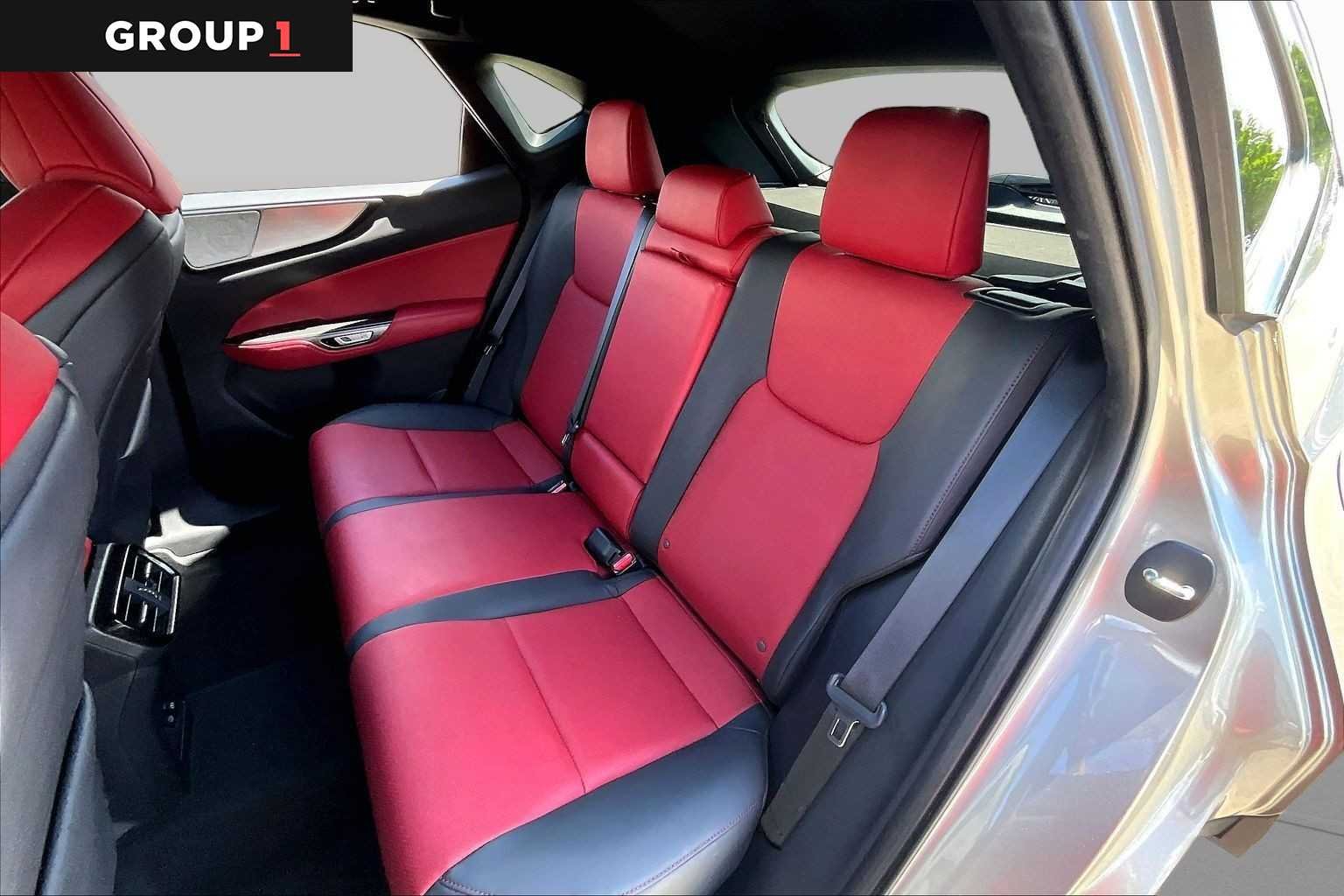 Used 2024 Atomic Silver Lexus F SPORT Handling image 18