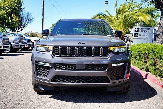 New 2026 Baltic Gray Metallic Clear-Coat Exterior Paint Jeep Limited image 5