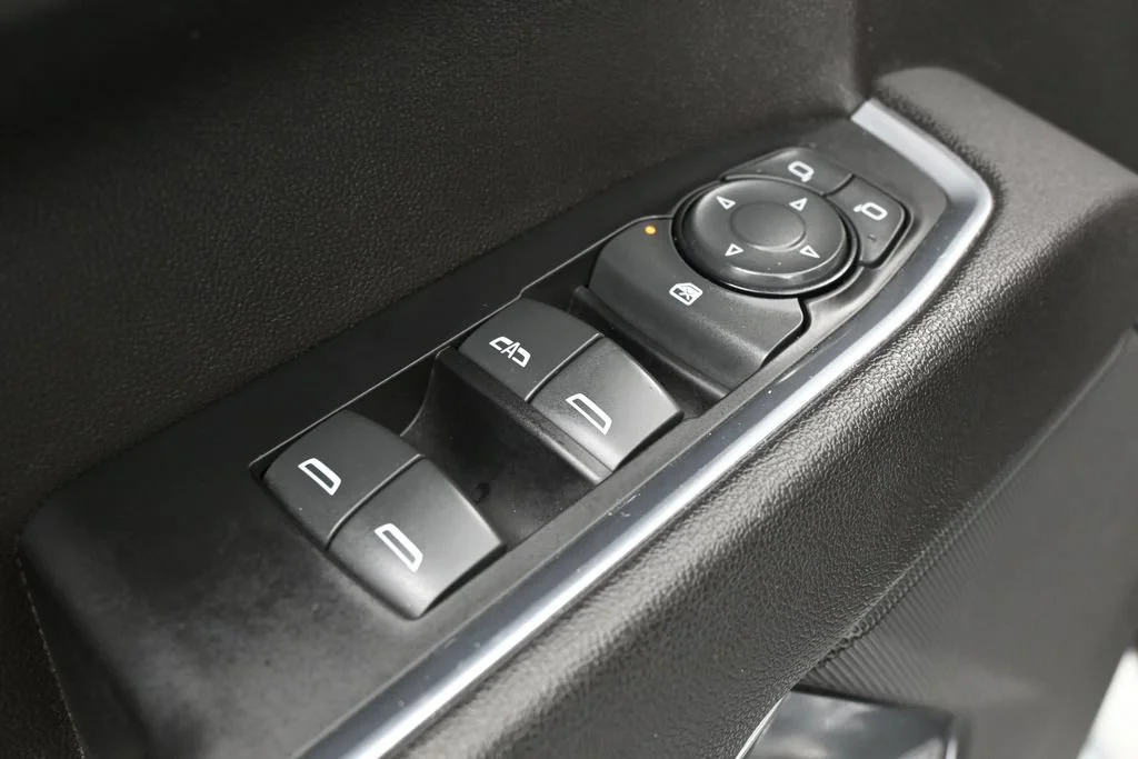 Used 2023 Summit White Chevrolet LT image 14
