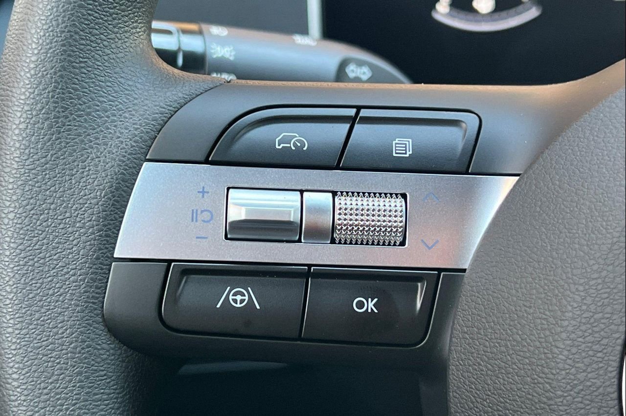 New 2026 Black Hyundai SEL AWD image 28